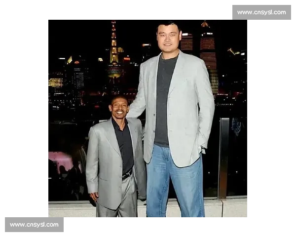 艾弗森调侃新秀詹姆斯:05 全明星赛前的老将风范